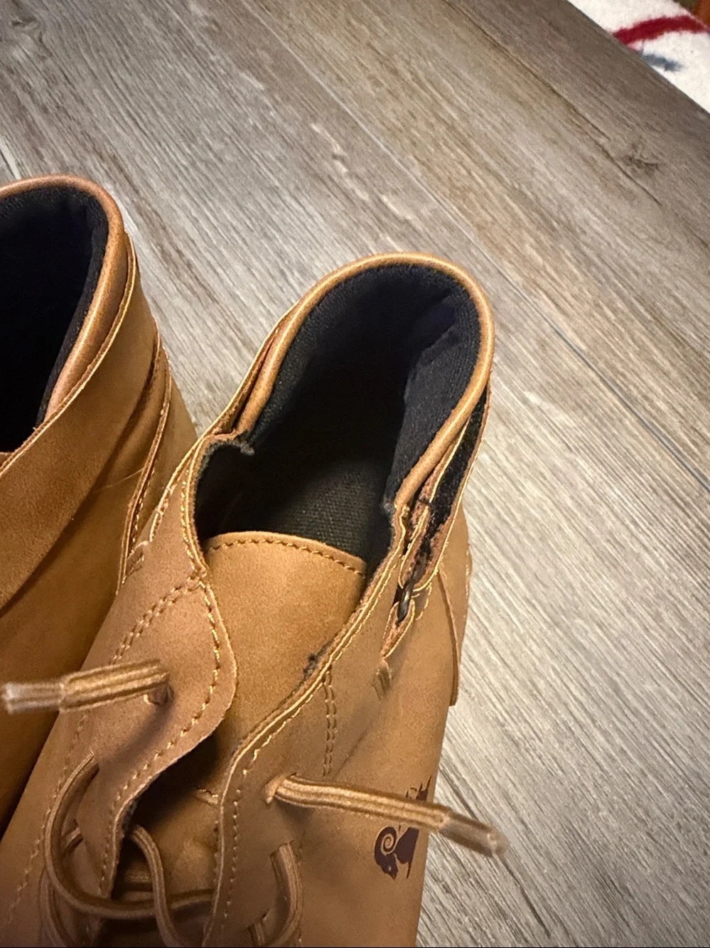 Ldeck men lace